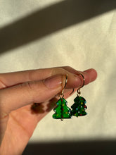 Load image into Gallery viewer, Christmas tree