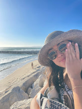 Load image into Gallery viewer, Roma