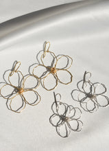 Load image into Gallery viewer, Hibiscus